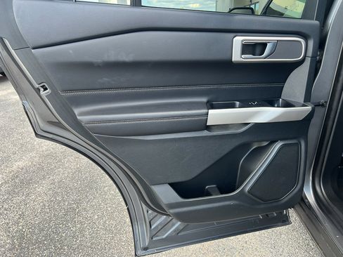 Used 2023 Ford Explorer XLT w/ Equipment Group 202A image 25