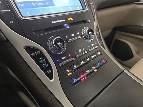 Used 2020 Lincoln Nautilus Reserve w/ Equipment Group 201A image 18