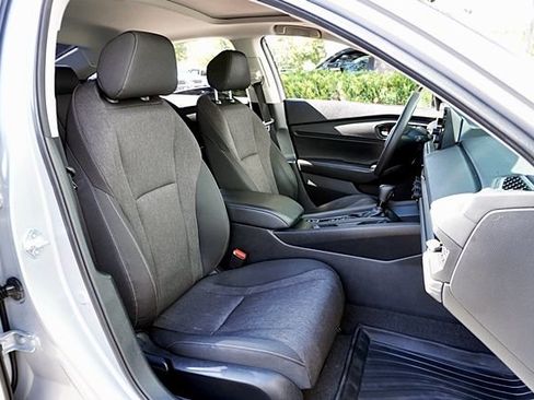 Used 2023 Honda Accord EX image 12