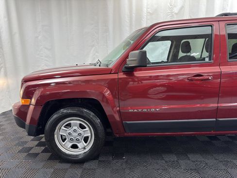 Used 2016 Jeep Patriot Sport w/ Power Value Group image 3
