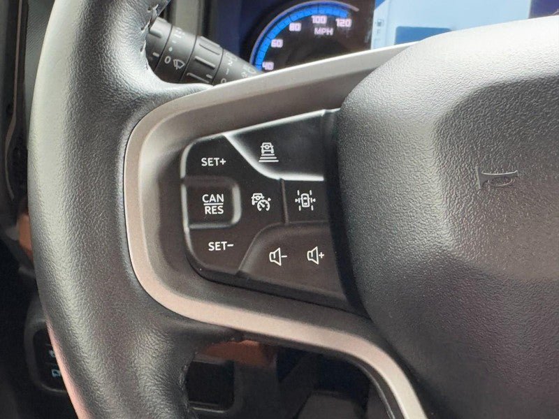 Used 2024 Ford Bronco Outer Banks AWD/4WD image 13