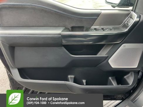 Used 2025 Ford F150 Platinum image 24