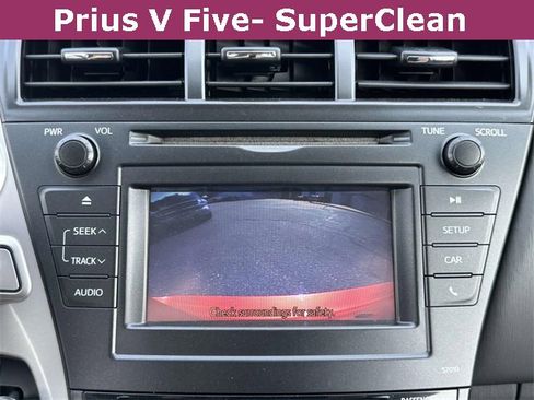 Used 2012 Toyota Prius V Five image 23