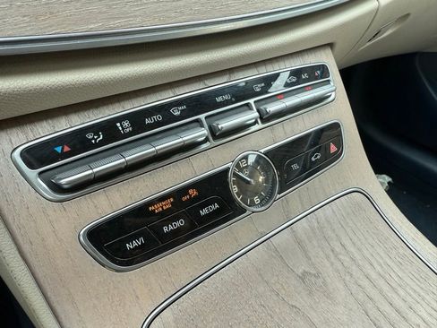 Used 2018 Mercedes-Benz E 400 Cabriolet w/ Premium 3 Package image 10