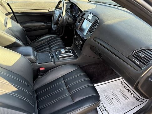 Used 2016 Chrysler 300 S image 47