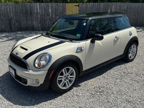 Used 2013 MINI Cooper S image 5