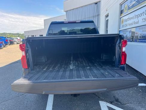 Used 2022 Chevrolet Silverado 1500 RST AWD/4WD image 27