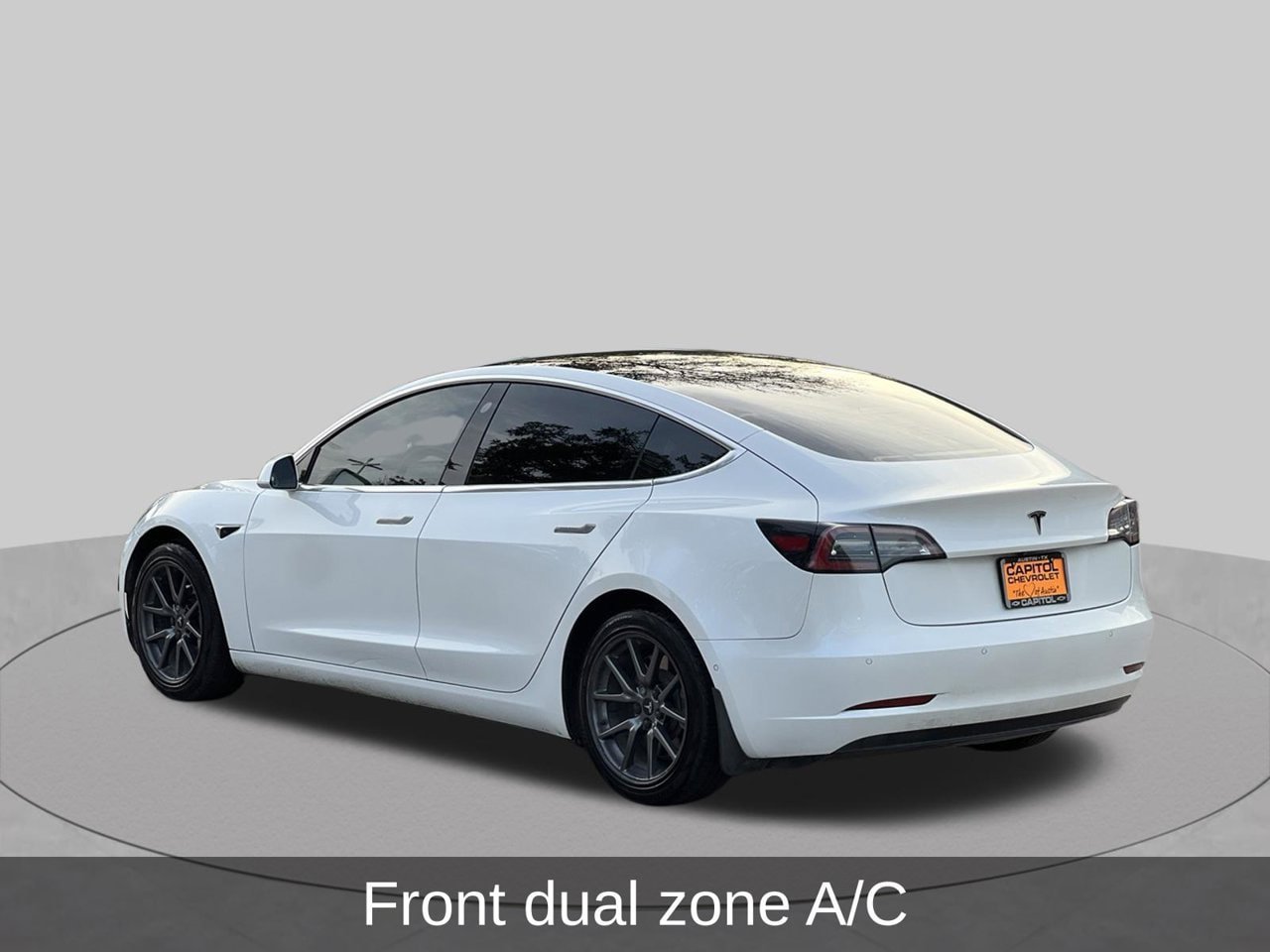 Used 2020 Tesla Model 3 Standard Range Plus RWD image 3