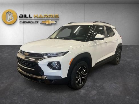 Used 2023 Chevrolet TrailBlazer ACTIV w/ Sun and Liftgate Package AWD/4WD image 1