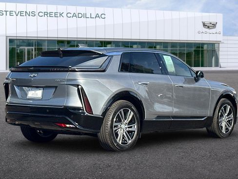Certified 2025 Cadillac Lyriq Luxury image 3