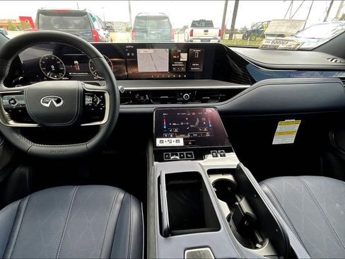 New 2026 INFINITI QX80 4WD image 7