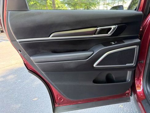Used 2023 Kia Telluride S w/ S Sunroof Package FWD image 21