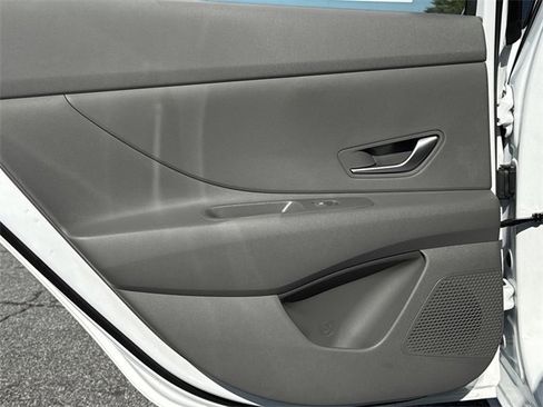 New 2026 Hyundai Elantra Blue image 21