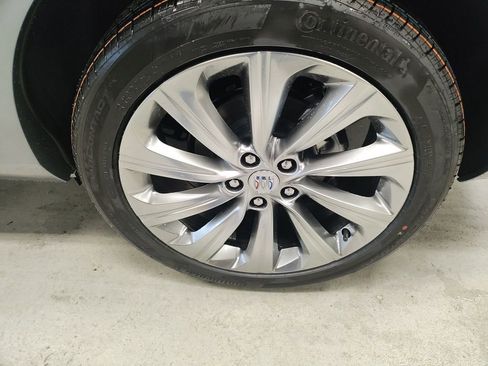 New 2026 Buick Envista Sport Touring FWD image 21