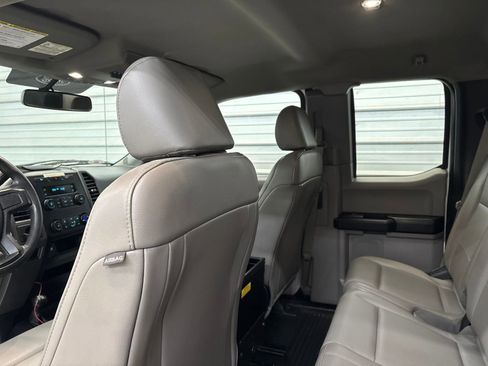 Used 2017 Ford F250 XL w/ Power Equipment Group AWD/4WD image 24