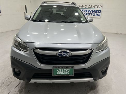 Used 2020 Subaru Outback Limited AWD/4WD image 3