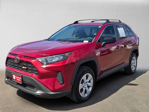 Used 2019 Toyota RAV4 LE w/ All Weather Liner Package FWD image 7