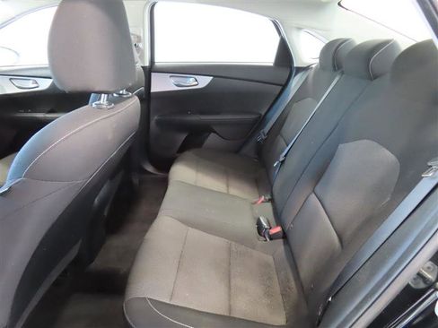 Used 2024 Kia Forte LXS FWD image 27
