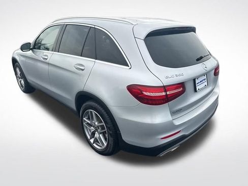 Used 2019 Mercedes-Benz GLC 300 4MATIC image 3