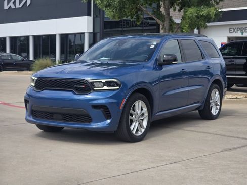 Used 2024 Dodge Durango GT RWD image 2