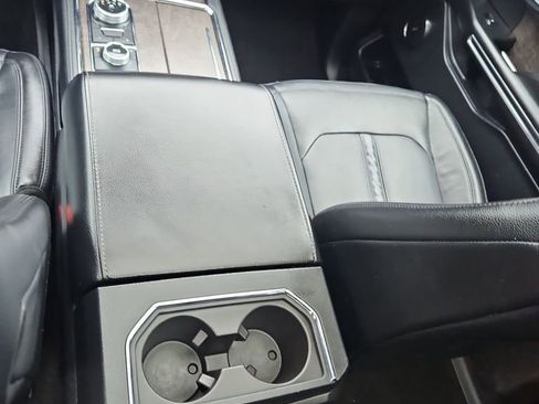 Used 2019 Ford Expedition Limited AWD/4WD image 26