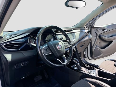 Used 2020 Buick Encore GX Select w/ Sport Touring Package FWD image 4