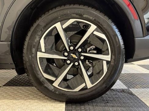 New 2026 Chevrolet Equinox EV LT image 10