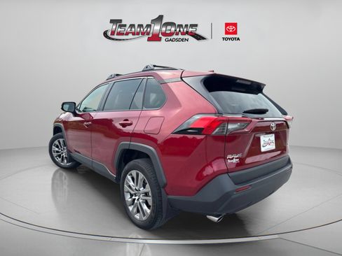 Used 2024 Toyota RAV4 XLE Premium FWD image 5
