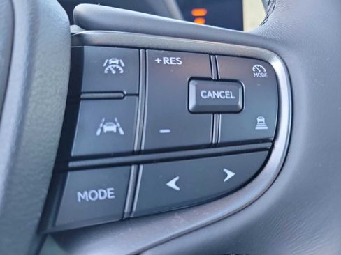 Used 2025 Lexus UX 300h AWD image 23