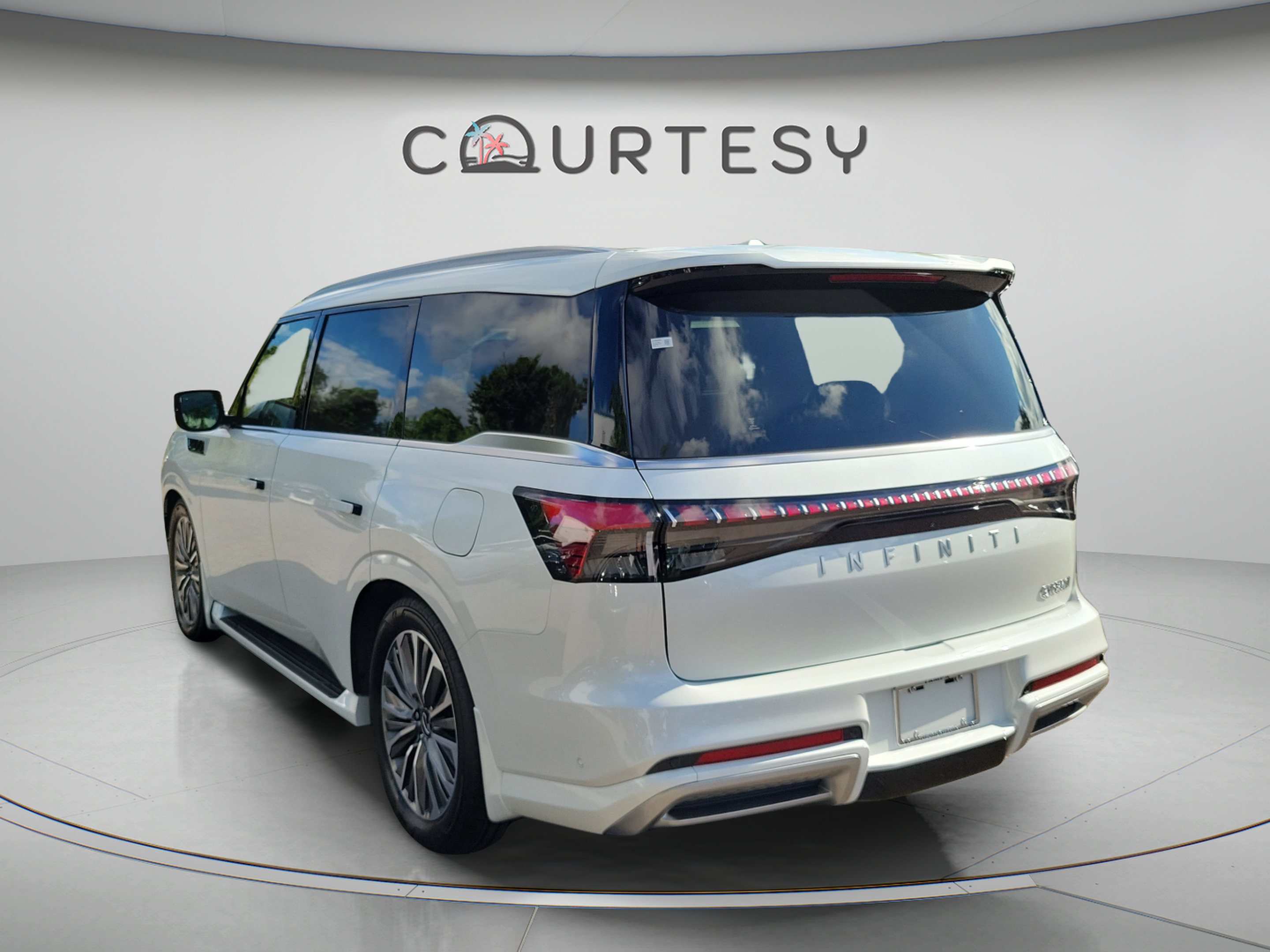 New 2027 INFINITI QX80 Luxe w/ Cargo Package AWD/4WD image 3