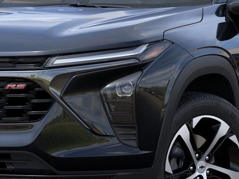 New 2026 Chevrolet Trax RS w/ Sunroof Package image 10