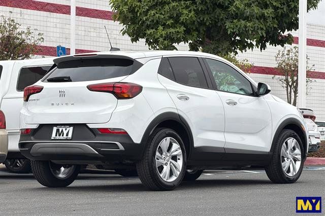 Used 2024 Buick Encore GX Preferred FWD image 4