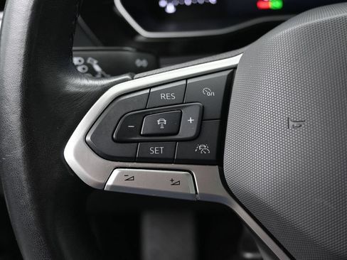 Used 2024 Volkswagen Jetta SE FWD image 17