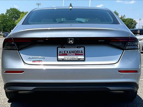 Used 2023 Honda Accord LX image 4