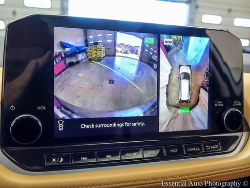 Used 2021 Nissan Rogue Platinum image 19