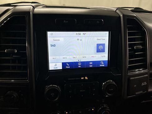 Used 2019 Ford F150 XLT w/ Equipment Group 302A Luxury AWD/4WD image 14