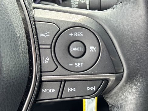 Used 2023 Toyota Camry SE image 25