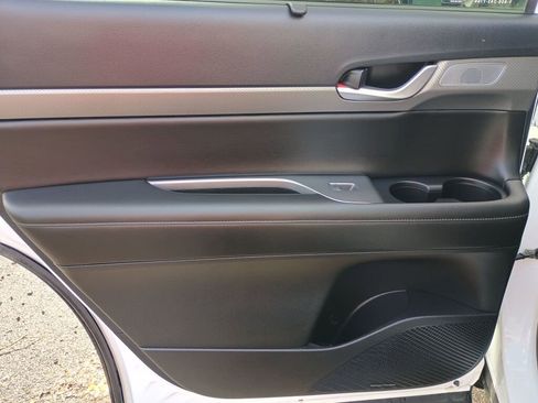 Used 2024 Hyundai Palisade SEL w/ Premium Package image 17