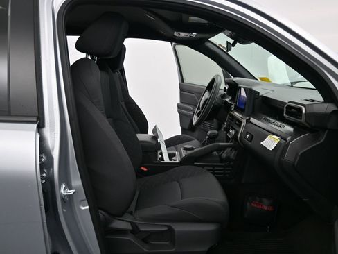 Used 2025 Toyota Tacoma SR5 image 12