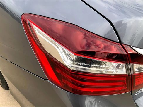 Used 2016 Honda Accord LX image 28