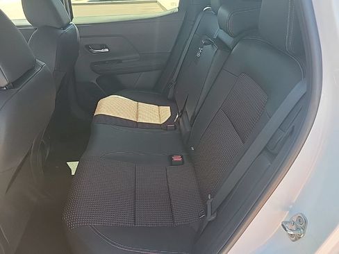 New 2025 Nissan Kicks SR FWD image 33