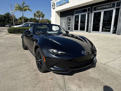 New 2025 MAZDA MX-5 Miata Grand Touring w/ Weather Package RWD image 7