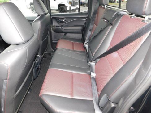 Used 2023 Honda Ridgeline Black Edition image 14
