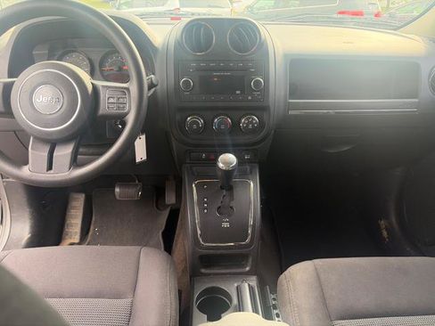Used 2015 Jeep Patriot Sport w/ Power Value Group AWD/4WD image 8