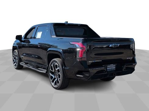 Used 2024 Chevrolet Silverado EV RST AWD/4WD image 7