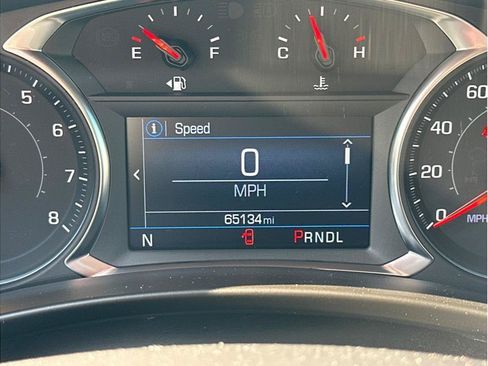 Used 2023 Chevrolet Equinox LT FWD image 18