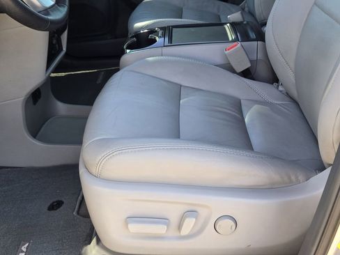 Used 2018 Toyota Sienna XLE Premium image 23