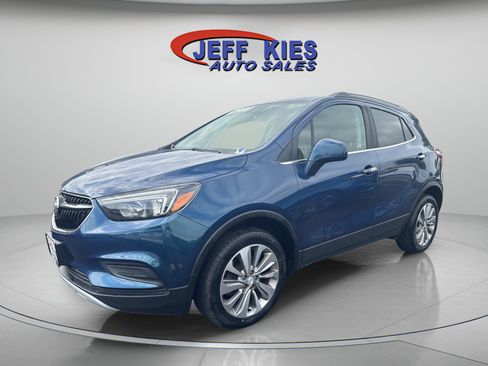 Used 2020 Buick Encore Preferred AWD/4WD image 1