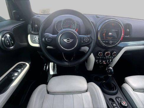 Used 2018 MINI Cooper Countryman FWD image 5