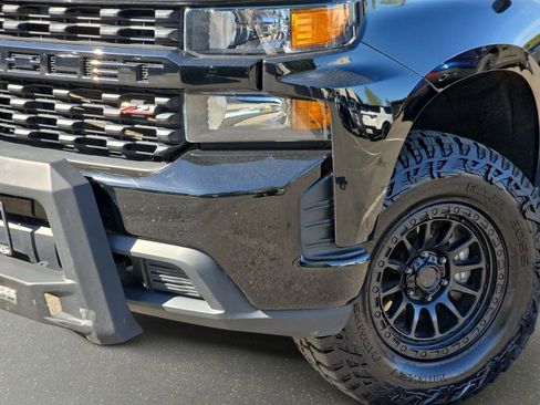 Used 2020 Chevrolet Silverado 1500 Custom Trail Boss w/ Custom Convenience Package AWD/4WD image 32